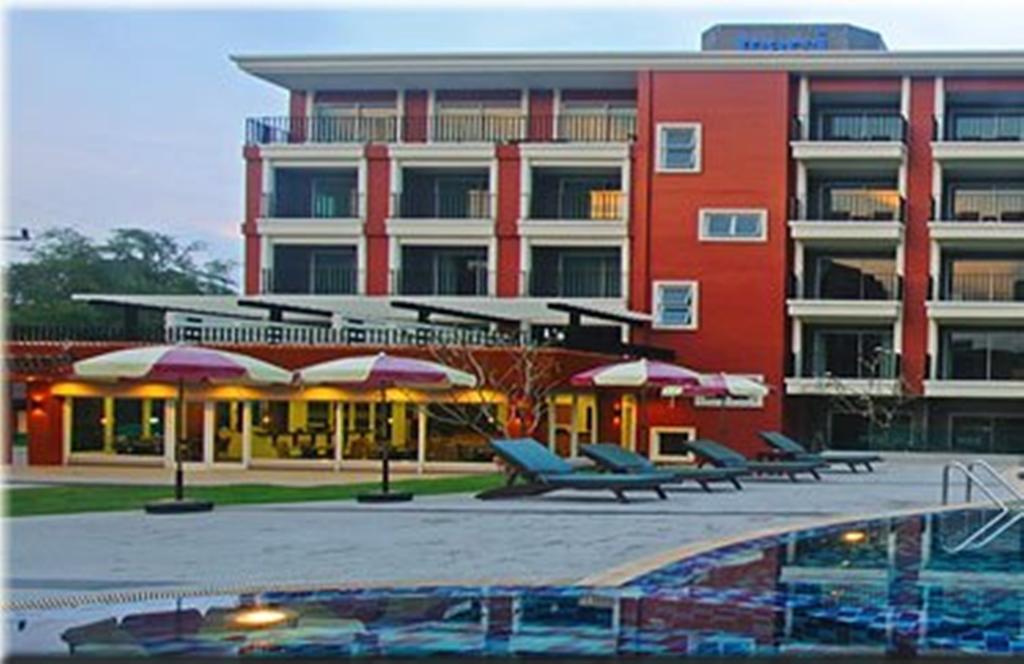 Marsi Pattaya Hotel Екстериор снимка