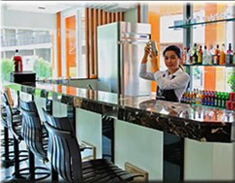 Marsi Pattaya Hotel Екстериор снимка