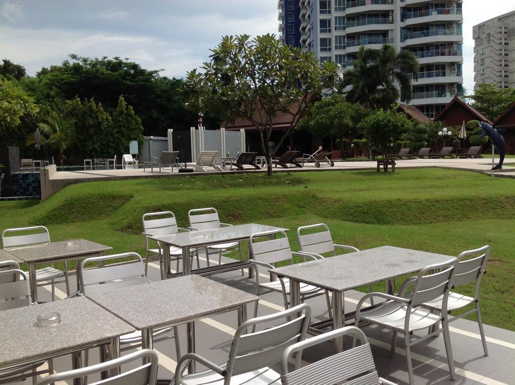 Marsi Pattaya Hotel Екстериор снимка