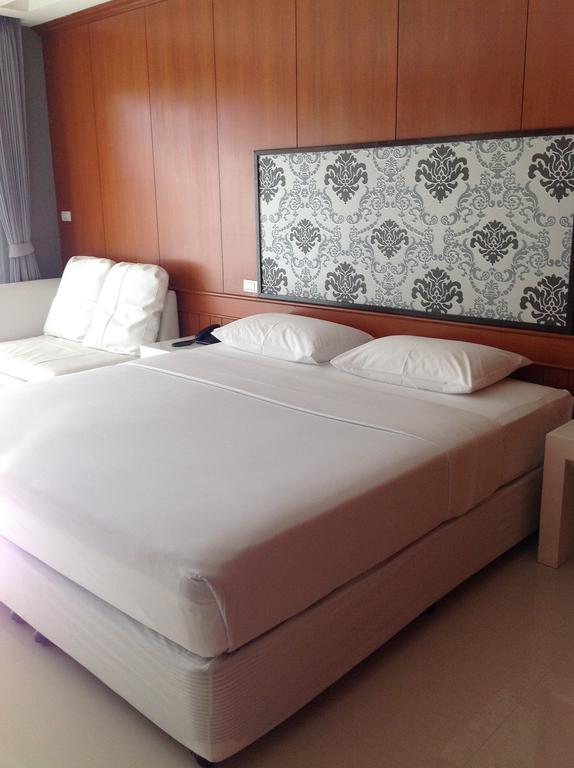 Marsi Pattaya Hotel Екстериор снимка