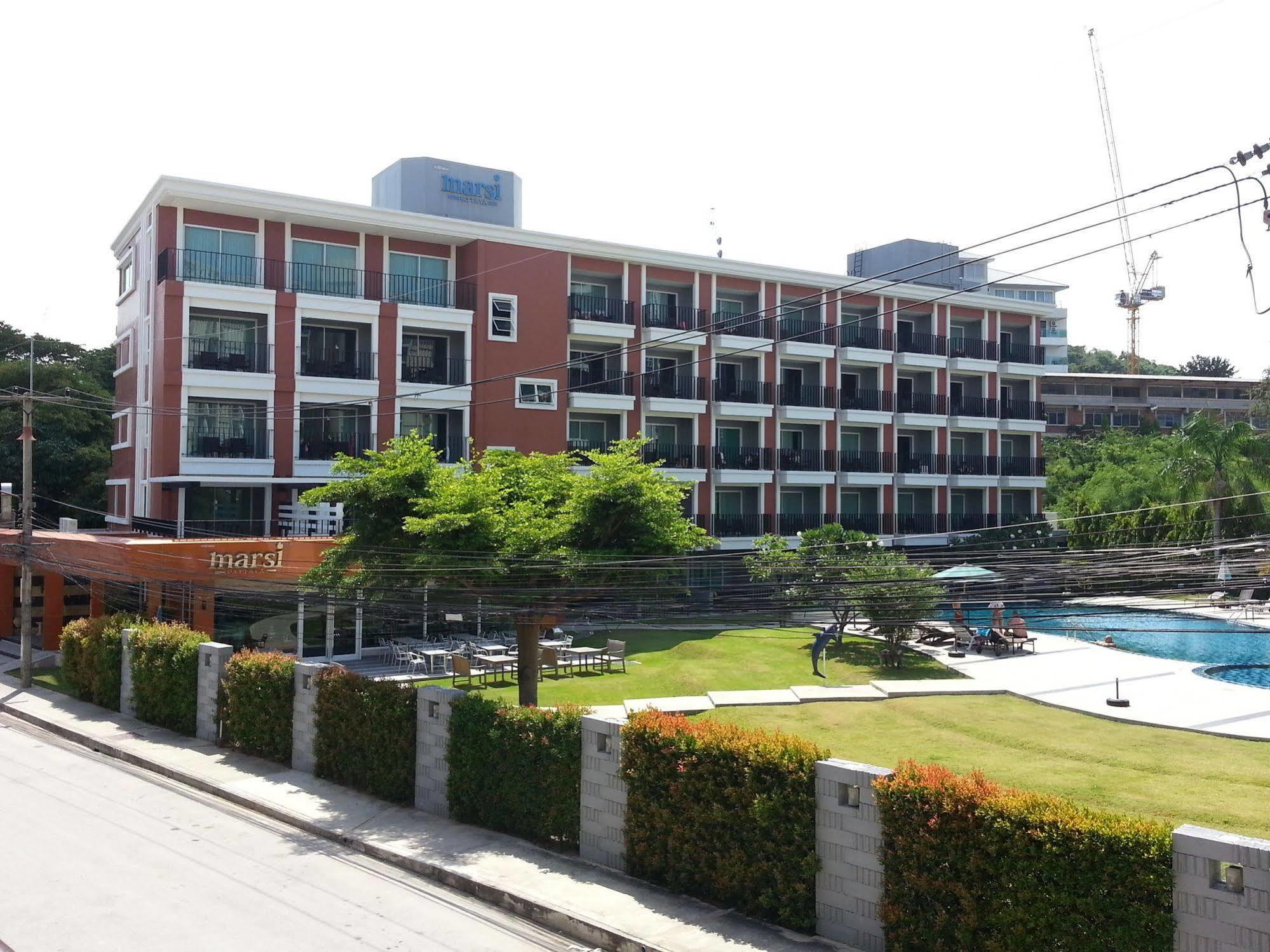 Marsi Pattaya Hotel Екстериор снимка