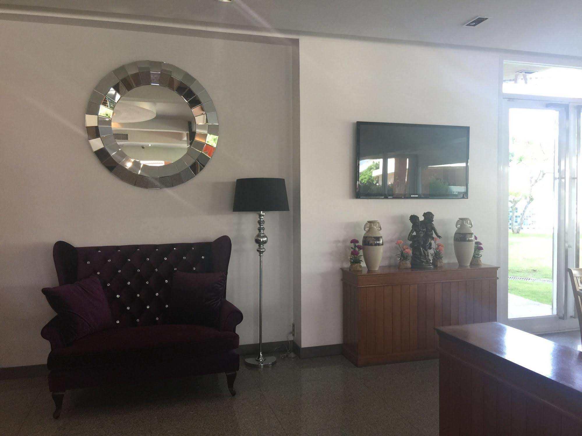 Marsi Pattaya Hotel Екстериор снимка
