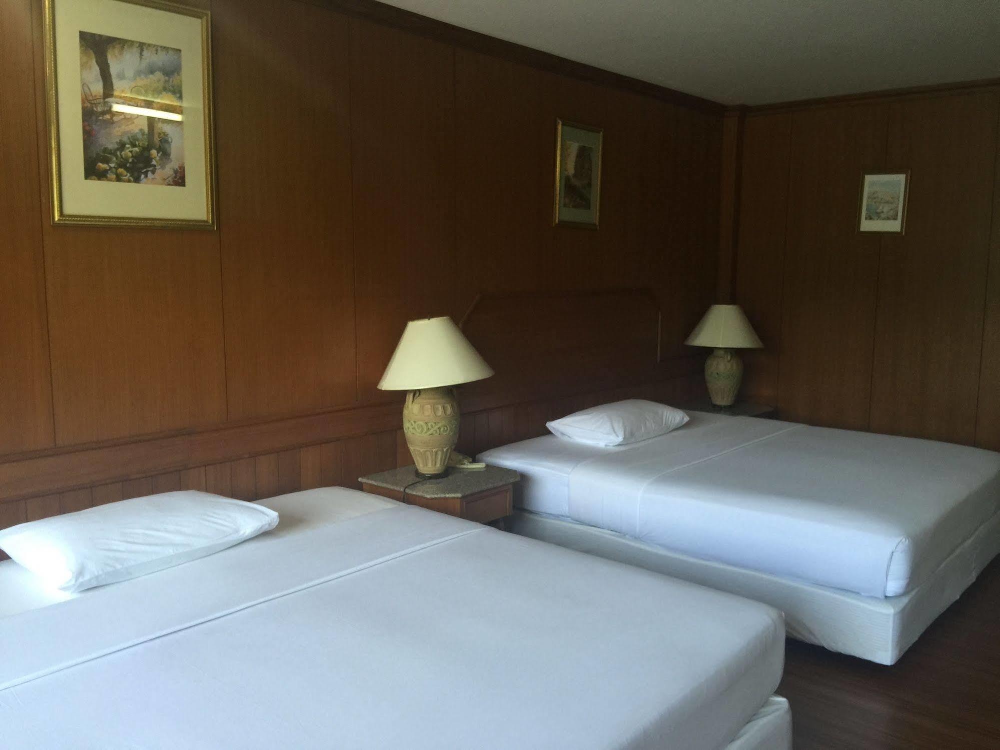 Marsi Pattaya Hotel Екстериор снимка