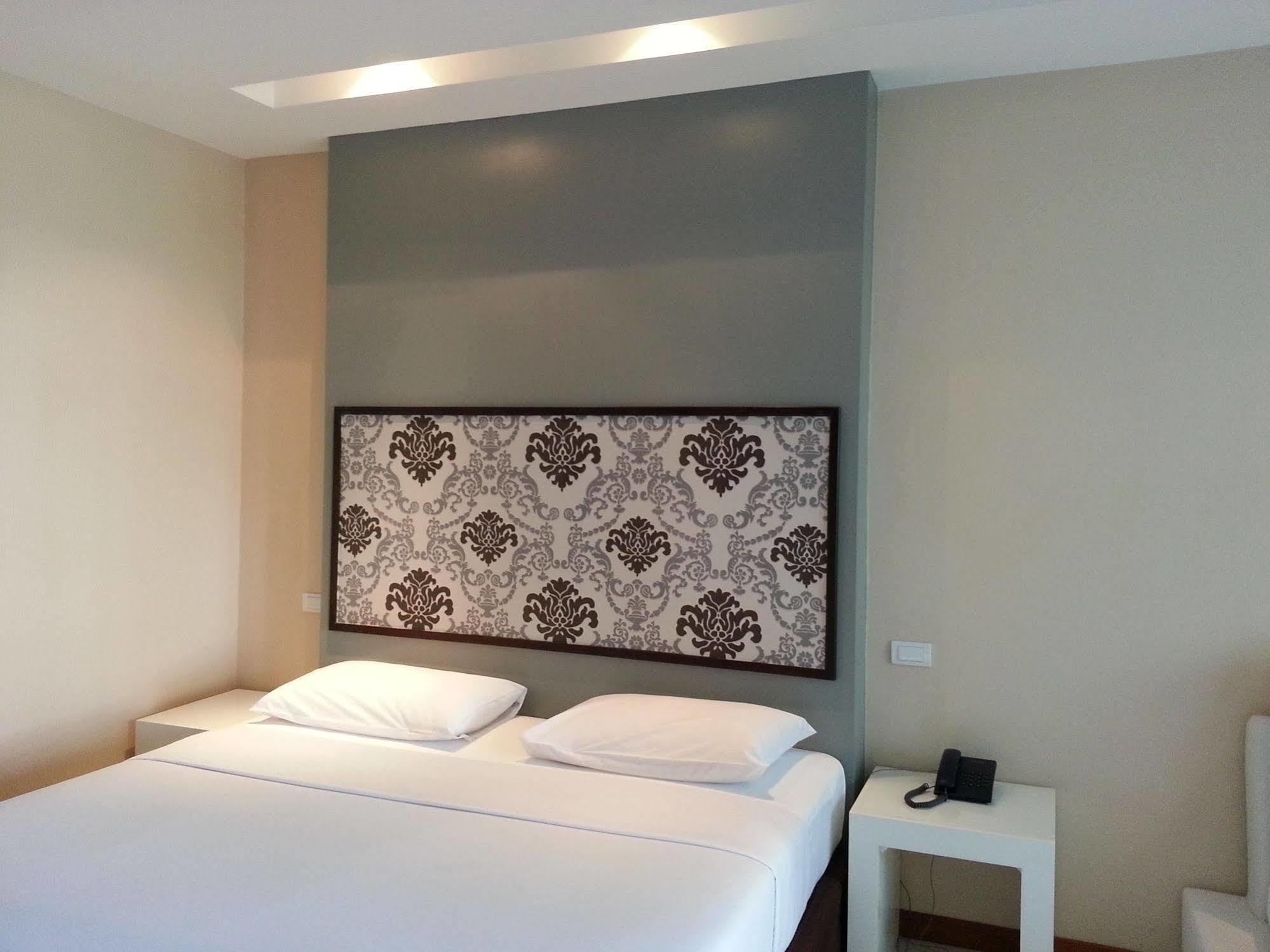 Marsi Pattaya Hotel Екстериор снимка